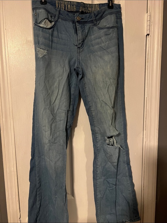 Vintage Reunion Denim - Vintage Rebel Light Blue Flare Jeans — Distressed Women's bell bottom